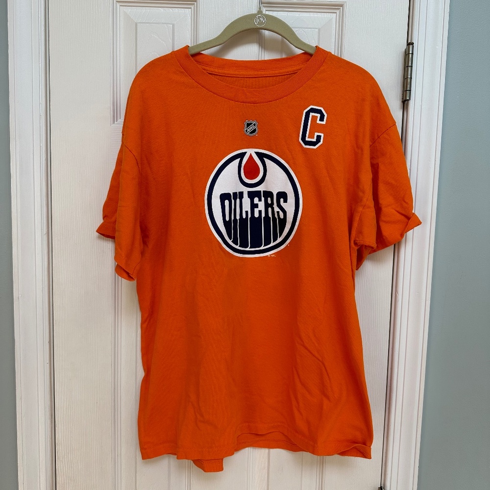 Reebok Edmonton Oilers Connor McDavid jersey tshirt